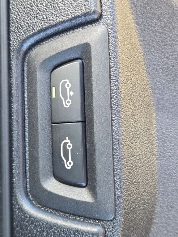 Used 2024 BMW X7 M60i w/ Executive Package image 33