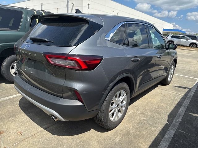 Used 2024 Ford Escape Active w/ Cold Weather Package image 4