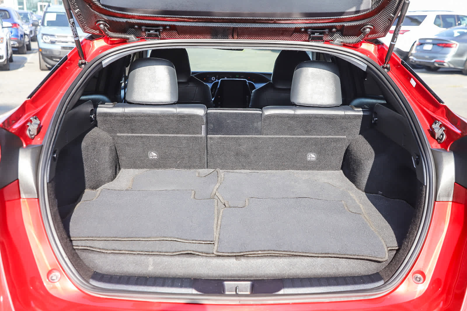 Used 2018 Toyota Prius Prime Premium image 26