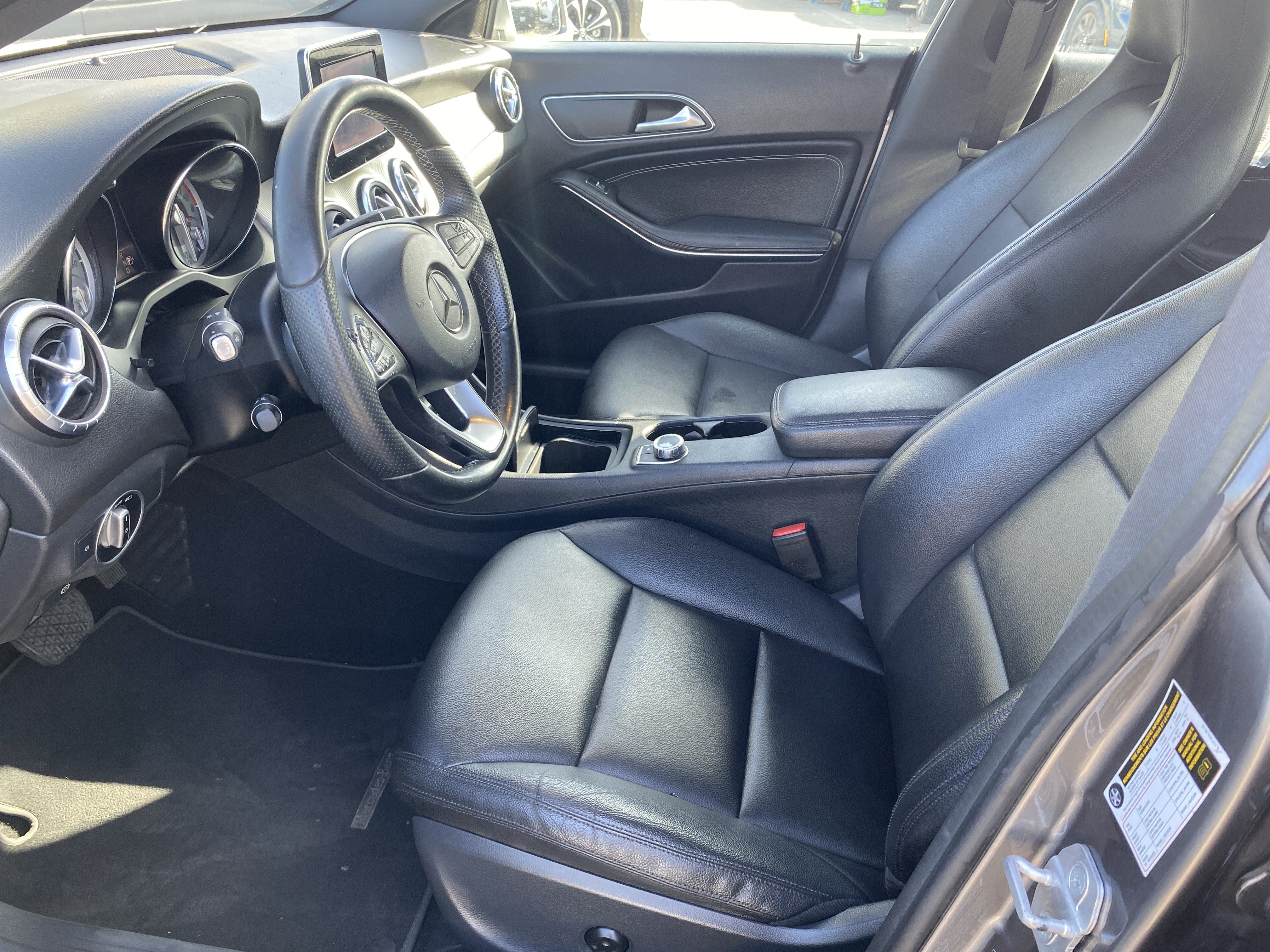 Used 2015 Mercedes-Benz CLA 250 image 14