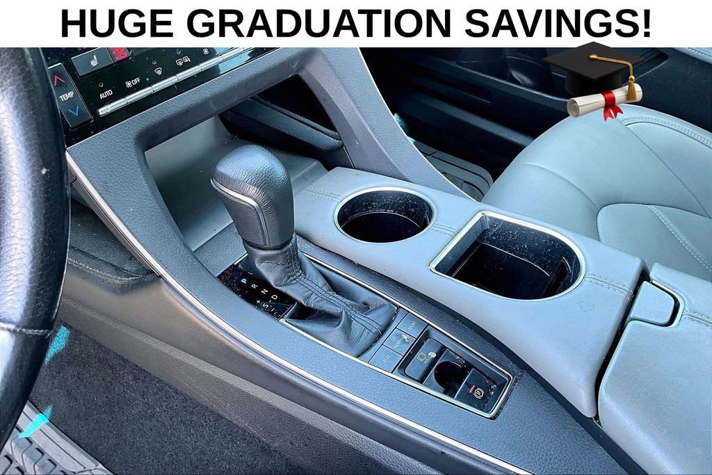 Used 2019 Toyota Avalon XLE w/ Moonroof Package FWD image 16