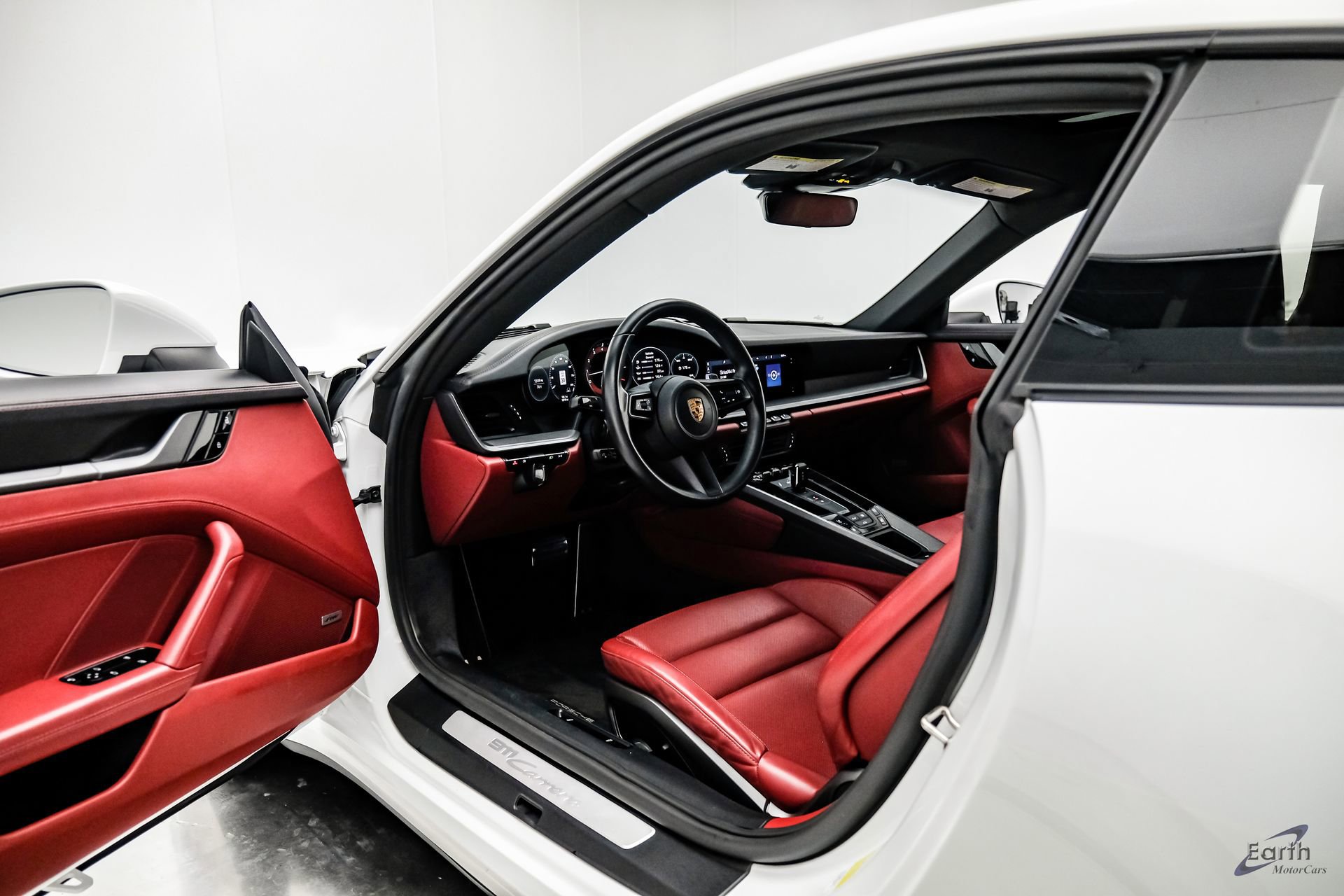 Used 2020 Porsche 911 Carrera RWD image 39
