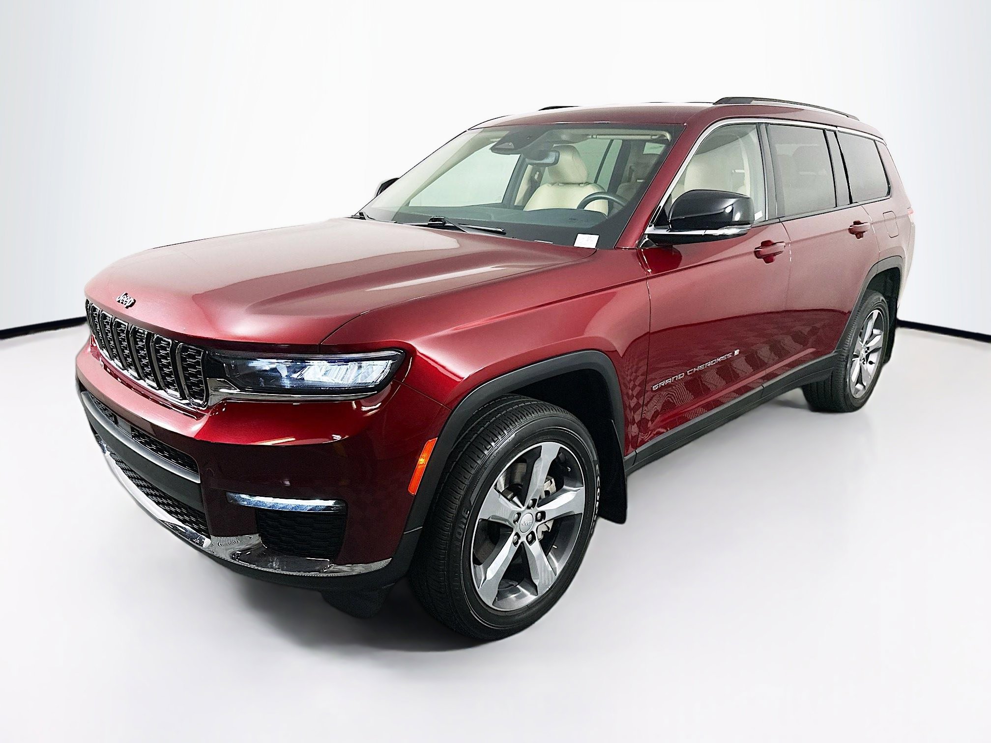 Used 2021 Jeep Grand Cherokee L Limited image 3