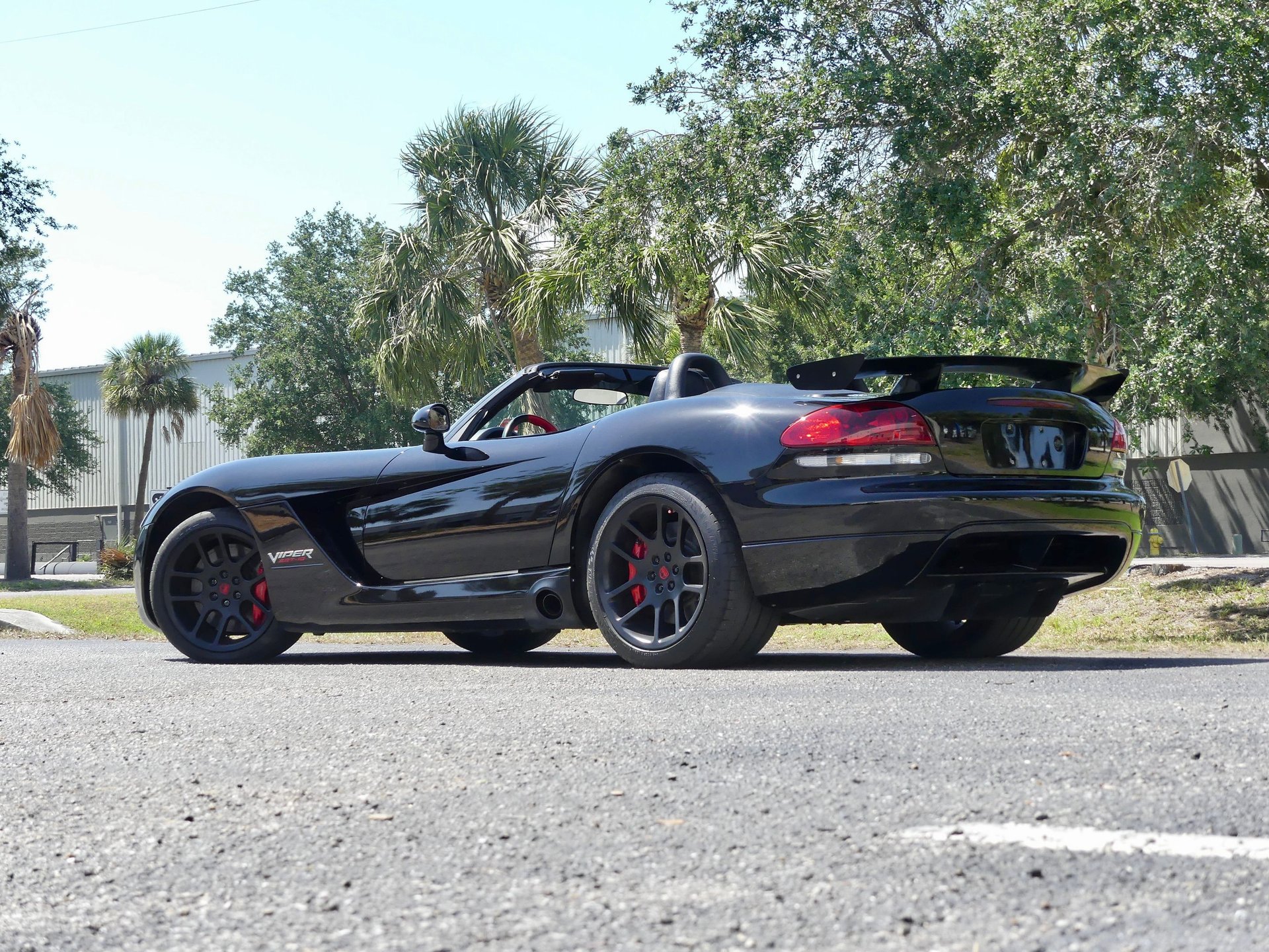 Used 2004 Dodge Viper SRT-10 image 59