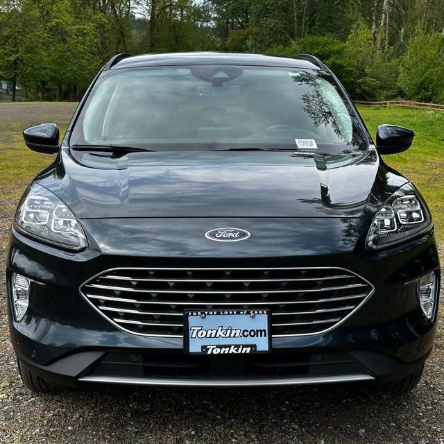 Used 2022 Ford Escape Titanium w/ Titanium Premium Package image 4