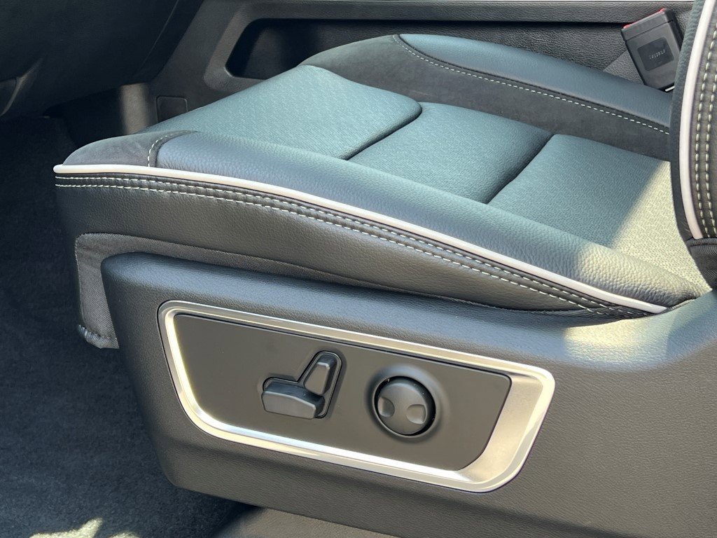 New 2026 RAM 1500 Laramie w/ Trailer Tow Group image 14