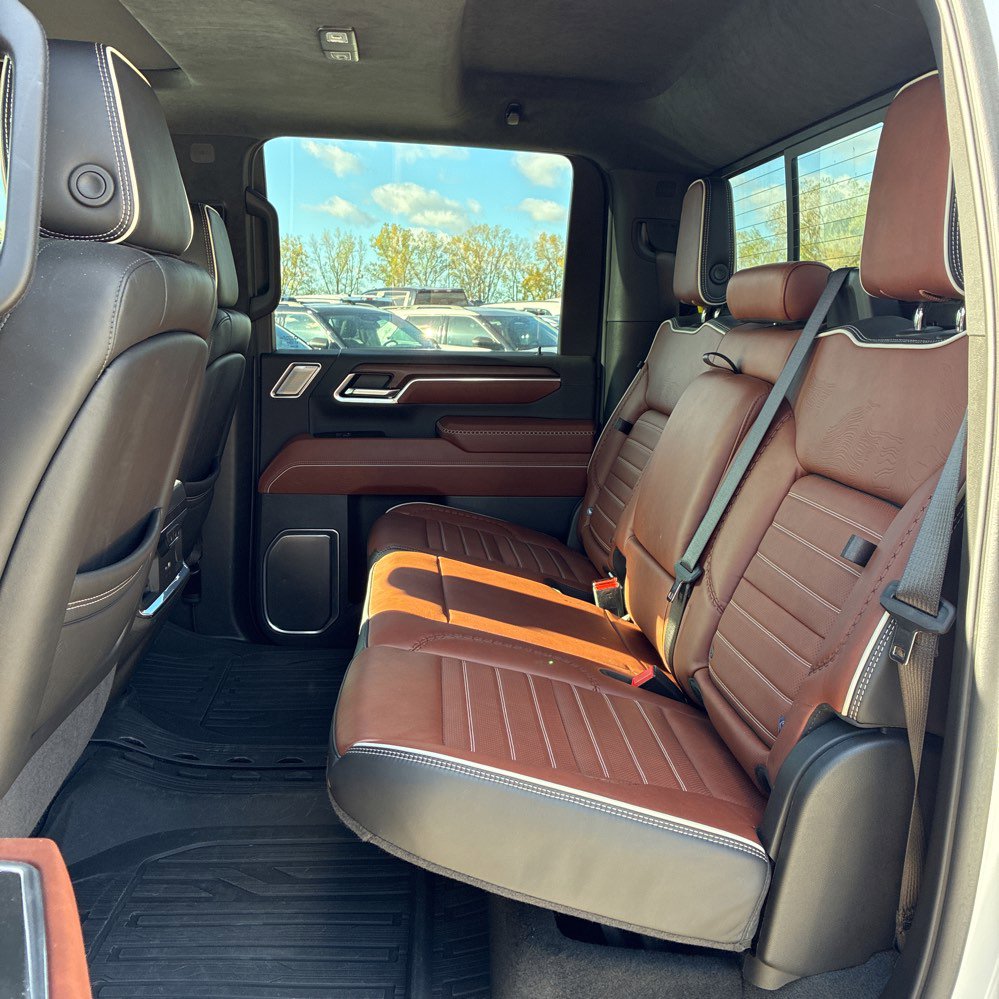 Used 2024 GMC Sierra 2500 Denali Ultimate image 16