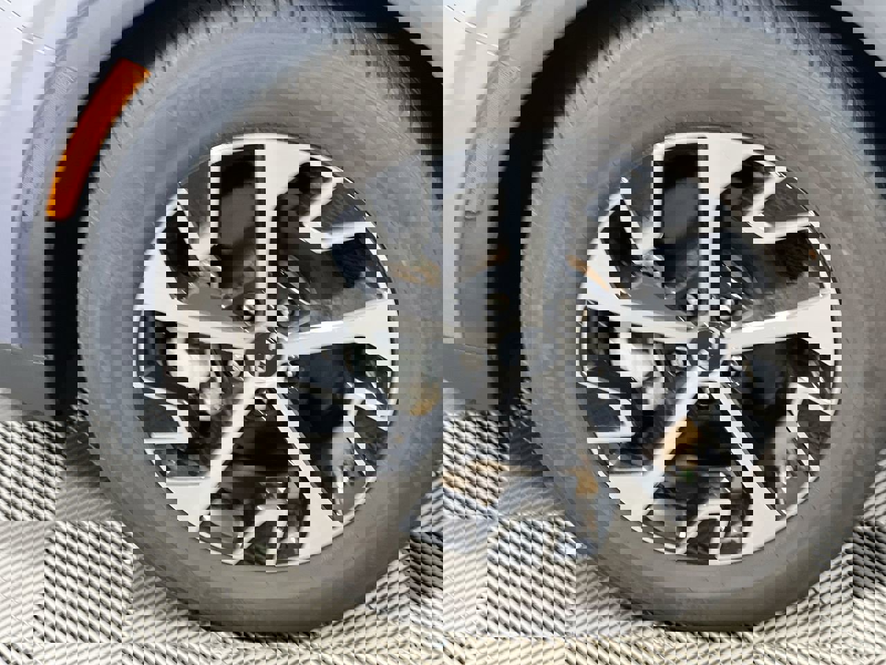 Certified 2024 Kia Sportage EX image 12