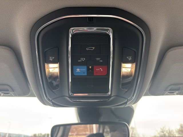 Used 2023 Jeep Grand Cherokee Limited AWD/4WD image 42