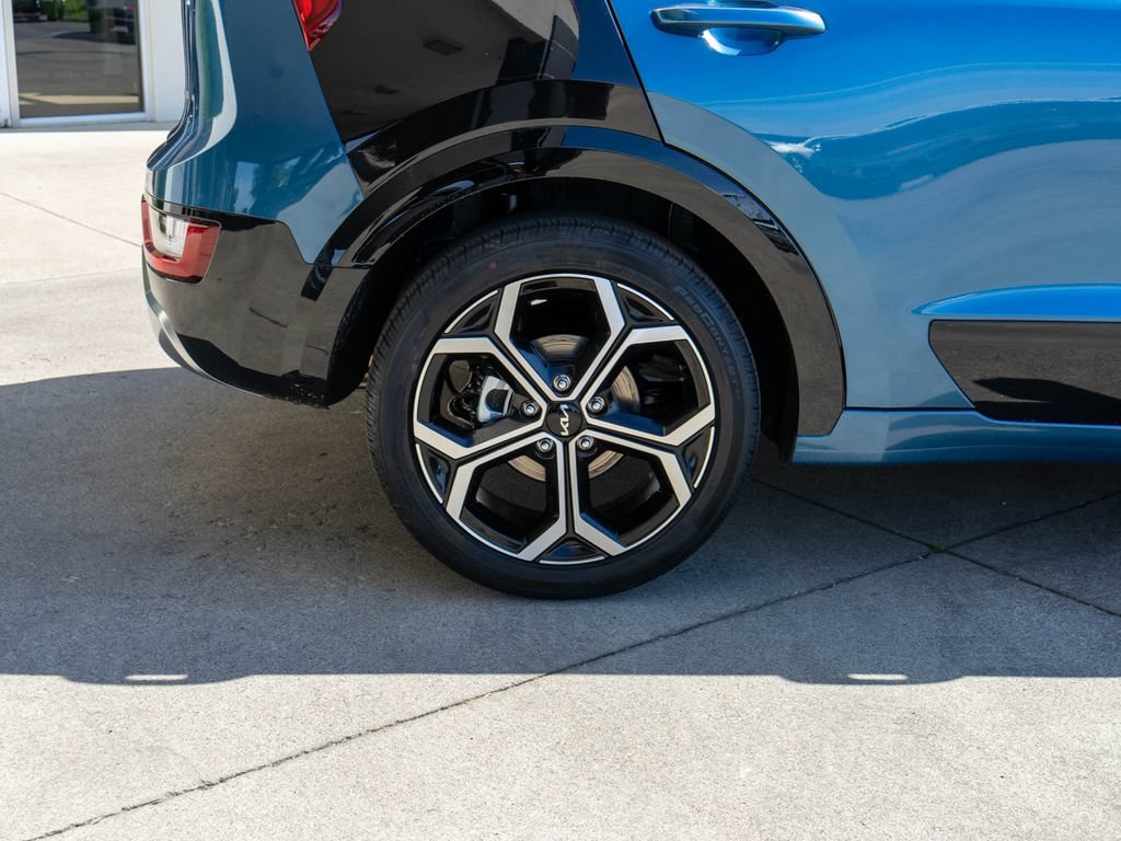 New 2026 Kia Niro SX Touring FWD image 33