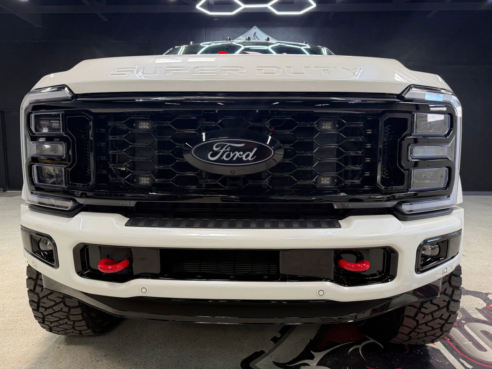 Used 2024 Ford F450 Limited w/ FX4 Off-Road Package image 8