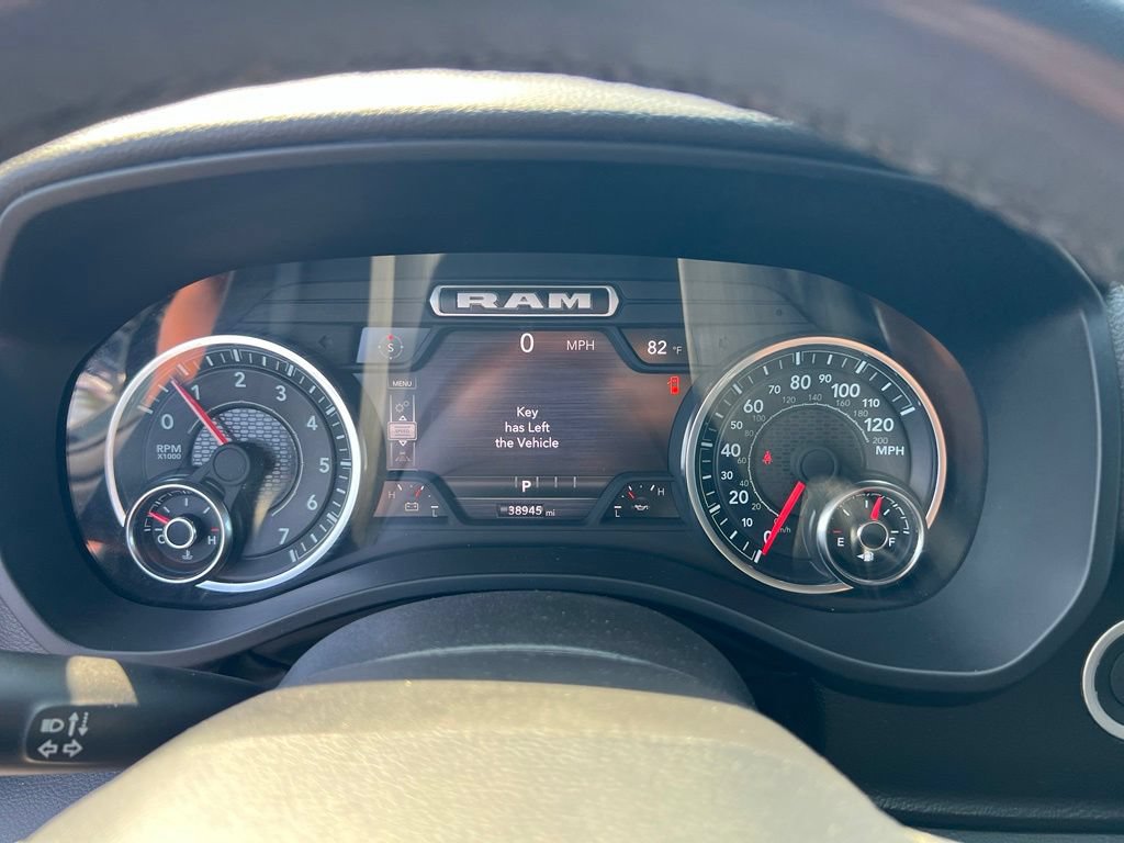 Used 2025 RAM 1500 Big Horn AWD/4WD image 16
