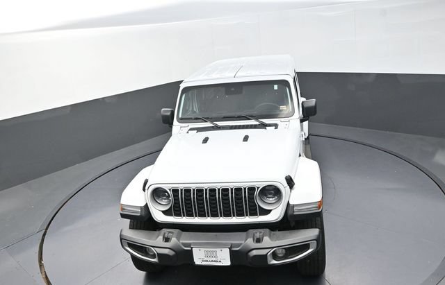 Used 2024 Jeep Wrangler Unlimited Sahara AWD/4WD image 12