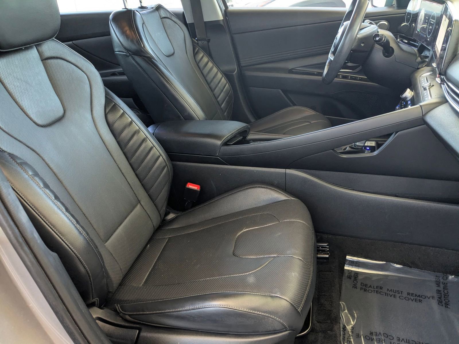 Used 2023 Hyundai Elantra Limited image 26