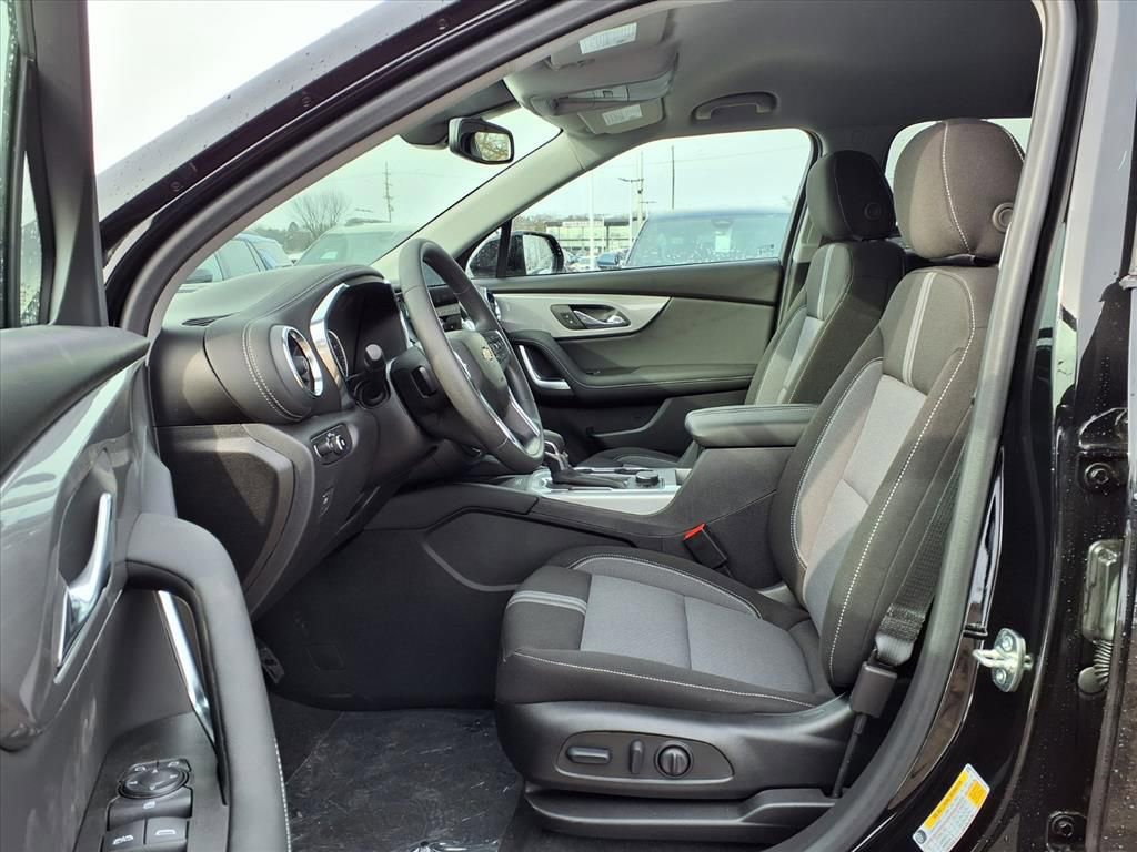 New 2026 Chevrolet Blazer LT w/ Convenience Package image 13