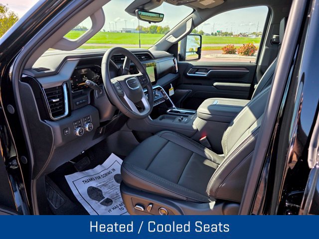 New 2026 GMC Sierra 3500 Denali w/ Technology Package AWD/4WD image 9