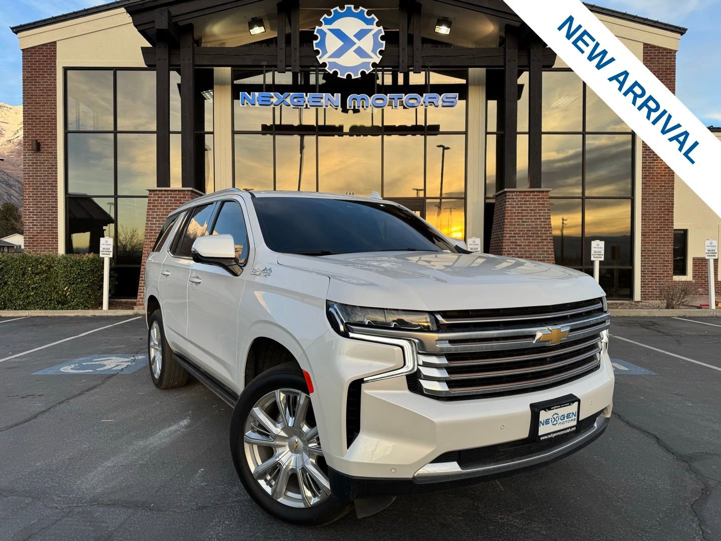 Used 2023 Chevrolet Tahoe High Country w/ LPO, Illumination Package image 1