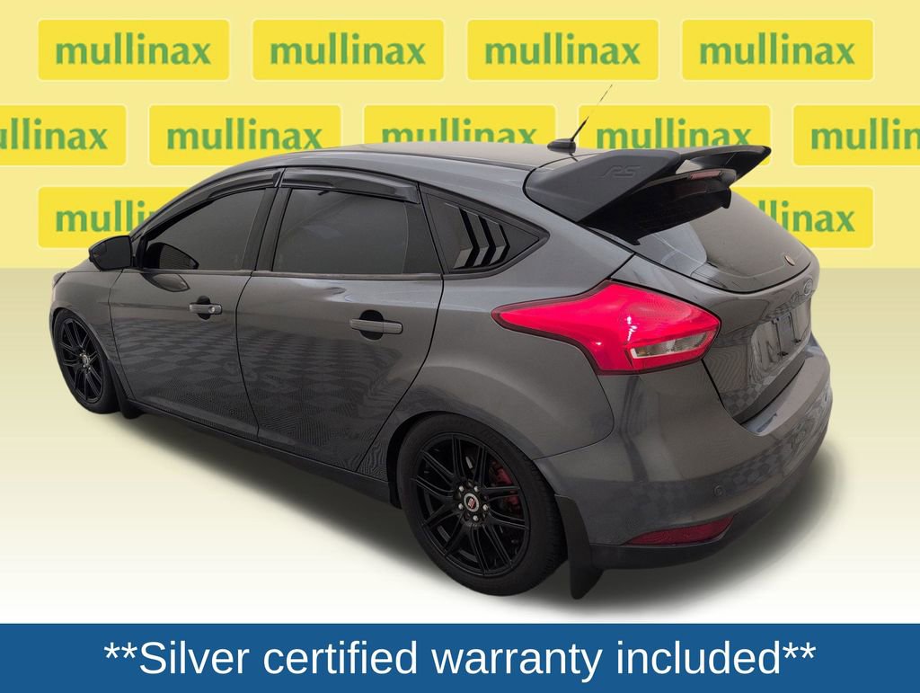 Used 2018 Ford Focus SEL w/ Cold Weather Package FWD image 9