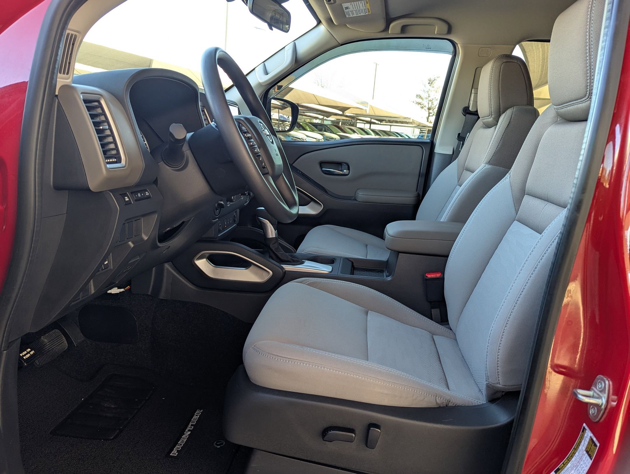 Used 2022 Nissan Frontier SV w/ Technology Package image 10