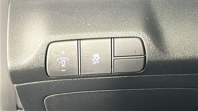 Used 2024 Hyundai Elantra SEL FWD image 20