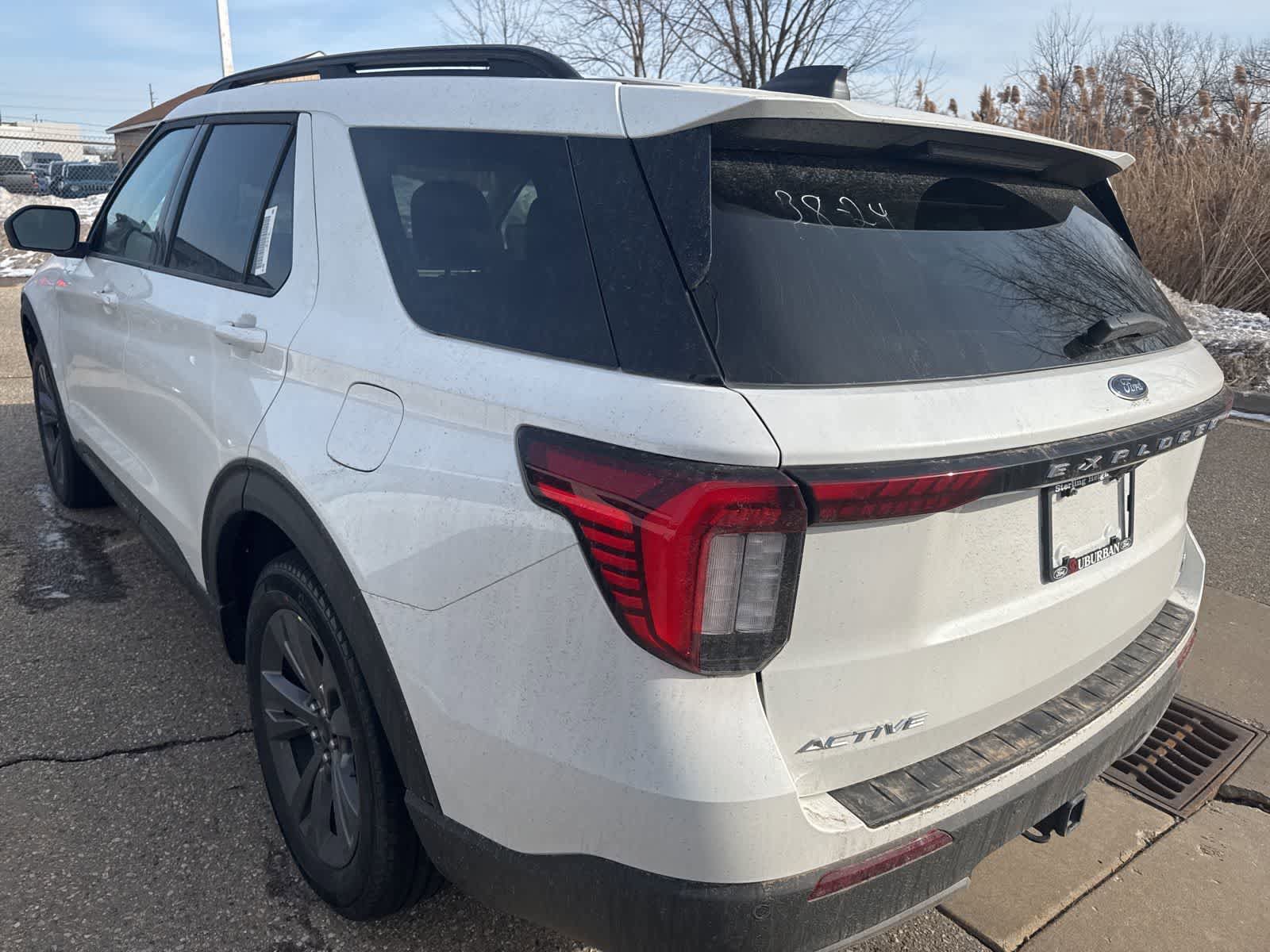 New 2026 Ford Explorer Active w/ Active Comfort Package AWD/4WD image 10