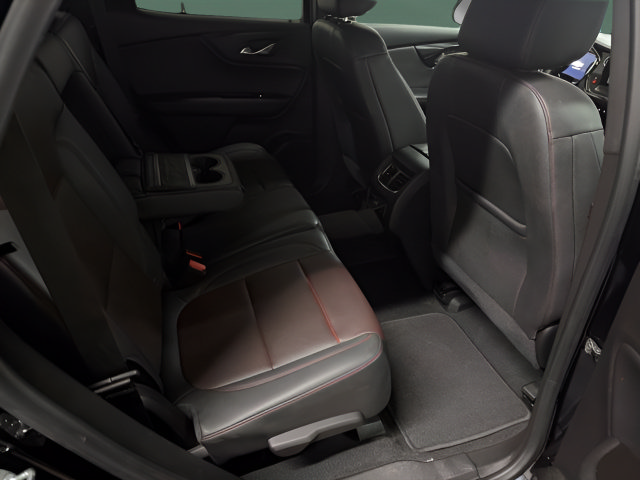 Used 2025 Chevrolet Blazer RS FWD image 14