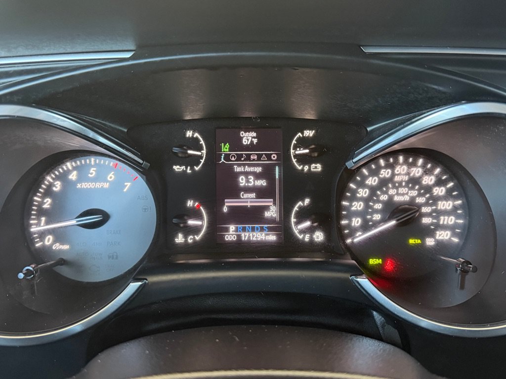 Used 2018 Toyota Sequoia Limited w/ Safety & Convenience Package AWD/4WD image 11
