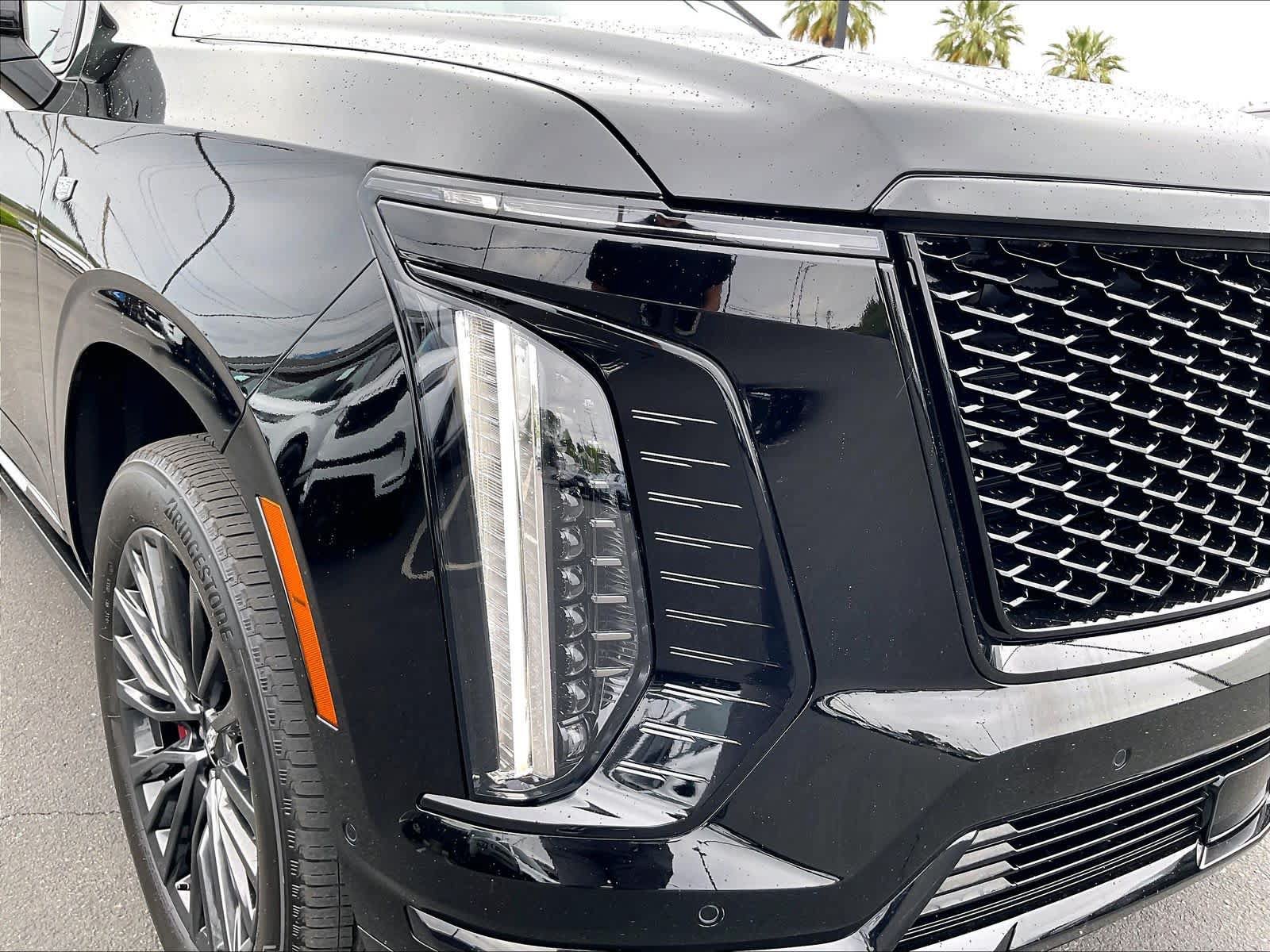 Used 2025 Cadillac Escalade Sport Platinum AWD/4WD image 32