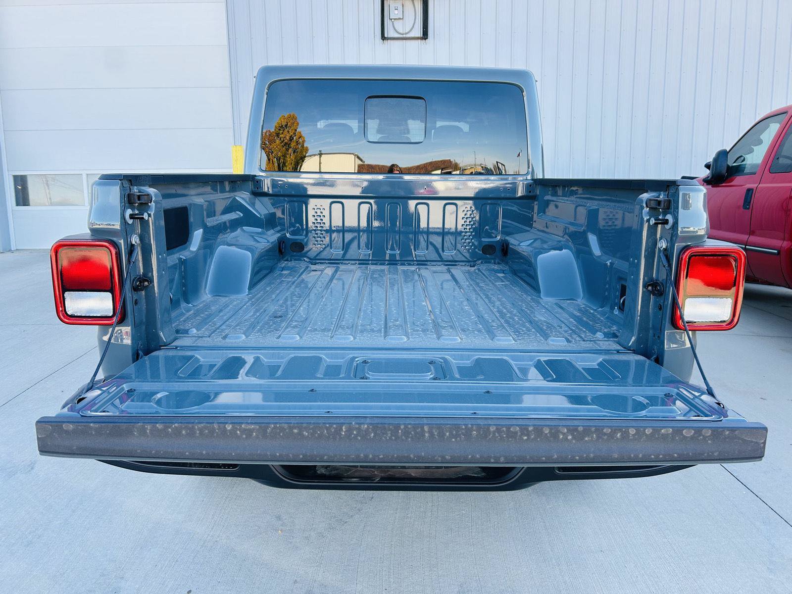 New 2026 Jeep Gladiator Sport AWD/4WD image 26