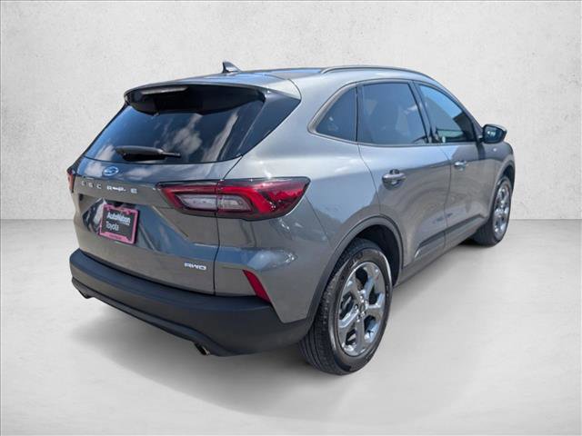 Used 2025 Ford Escape ST-Line image 5