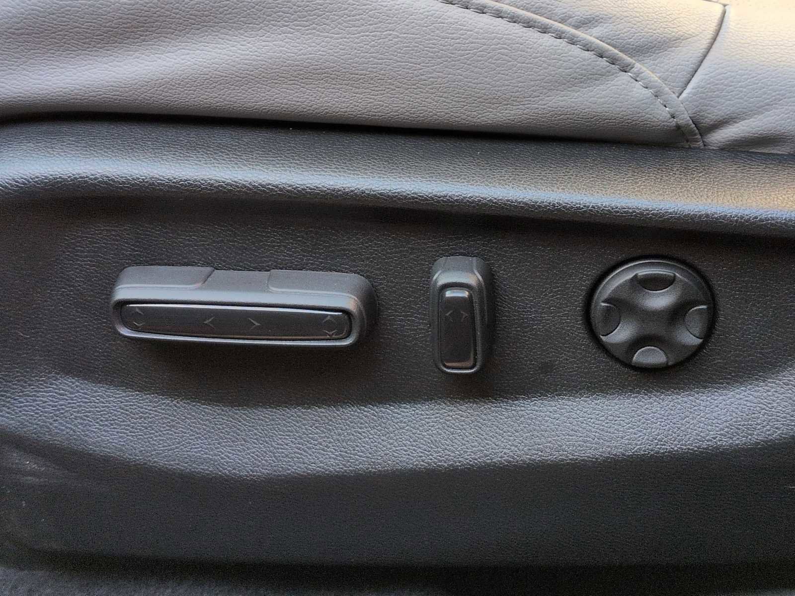 Used 2022 Honda CR-V EX-L image 18