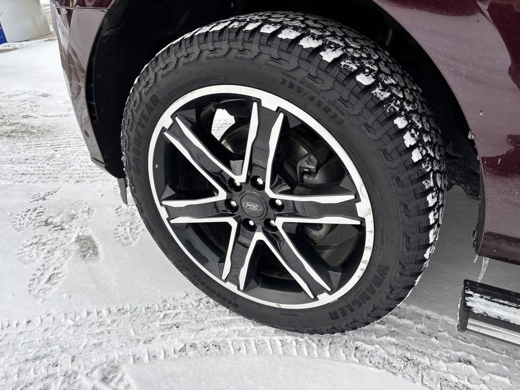 Used 2020 Ford Expedition Max Limited w/ Special Edition Package image 9