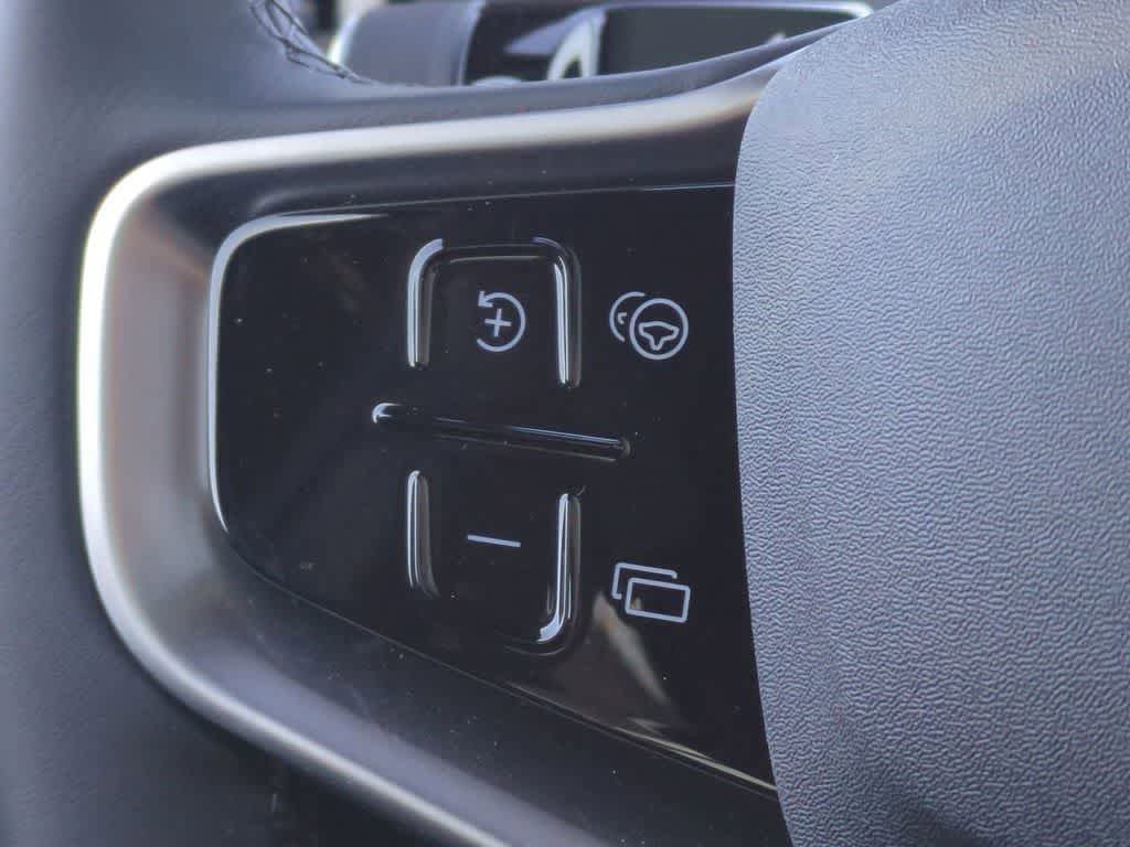 New 2025 Volvo EX30 Plus w/ Protection Package Premier image 23