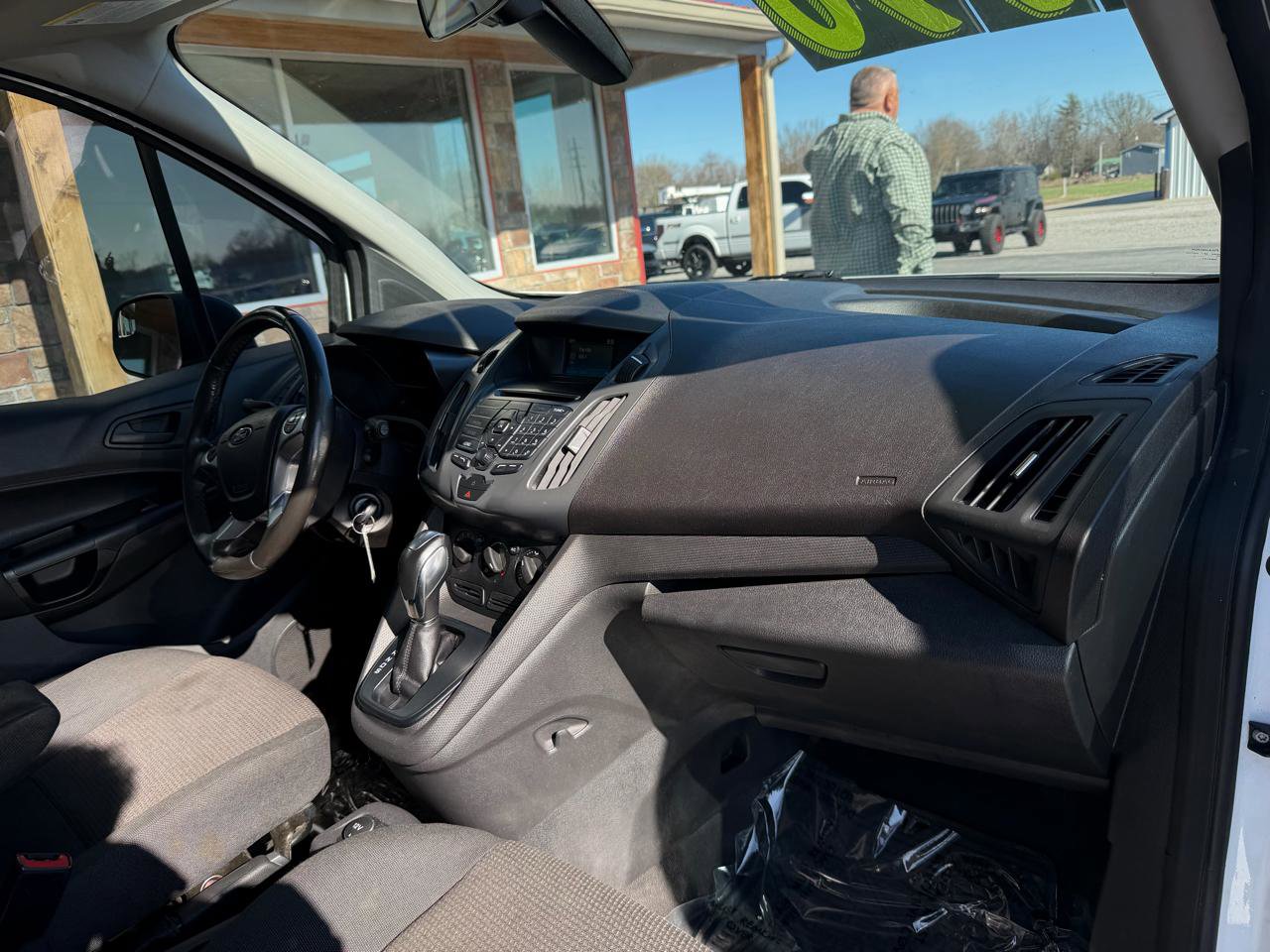 Used 2018 Ford Transit Connect XL image 22