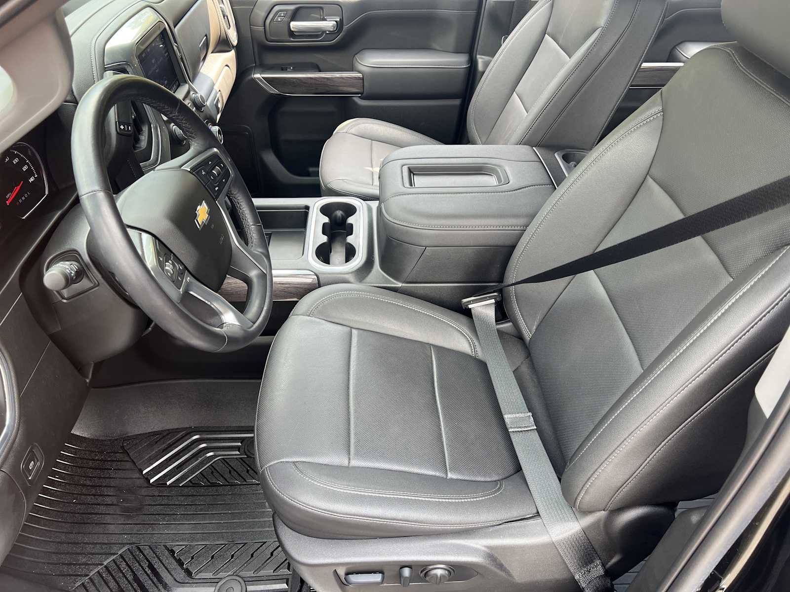 Used 2022 Chevrolet Silverado 2500 LTZ w/ LTZ Plus Package image 22