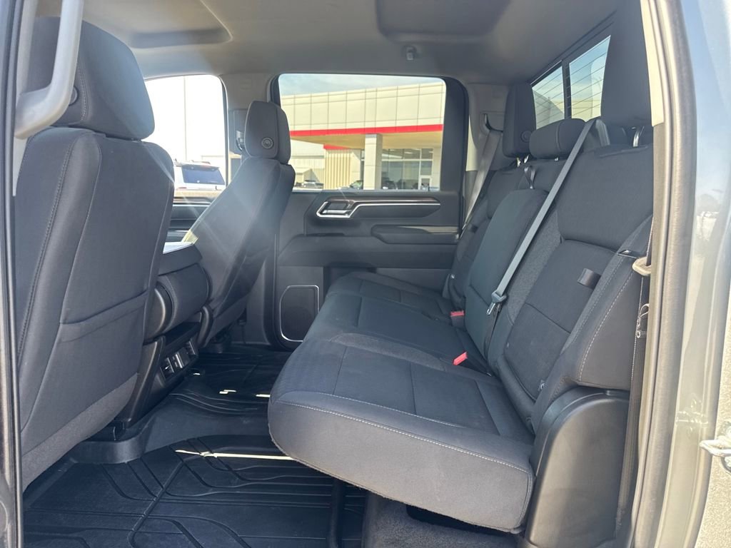Used 2025 Chevrolet Silverado 2500 LT w/ Convenience Package image 12