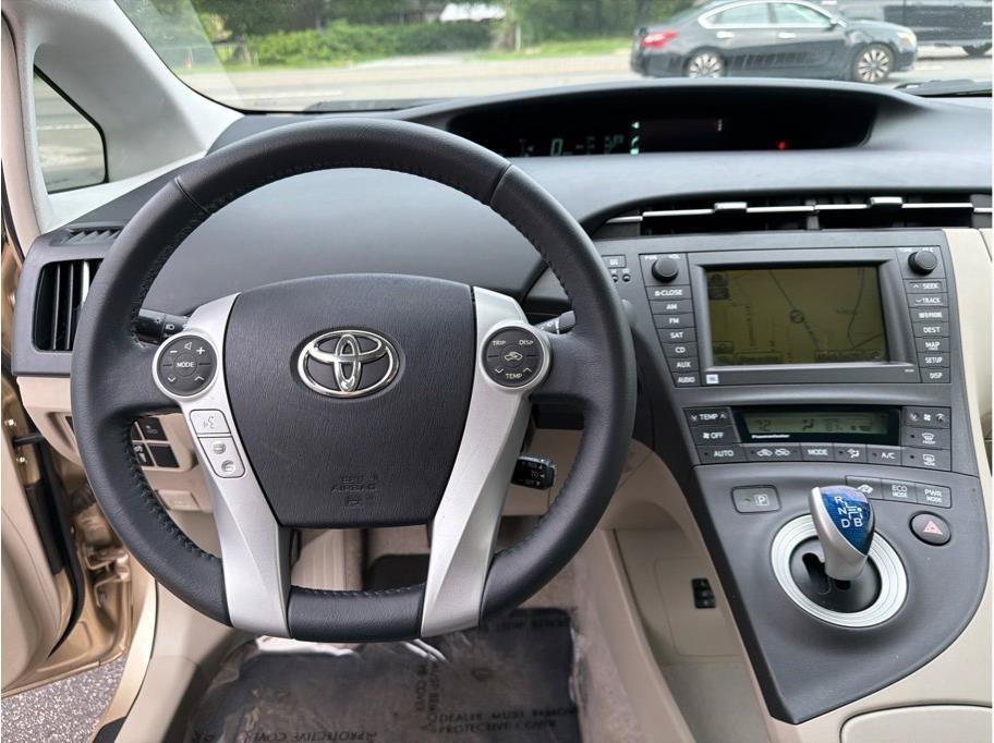 Used 2011 Toyota Prius Four w/ Solar Roof Pkg FWD image 13