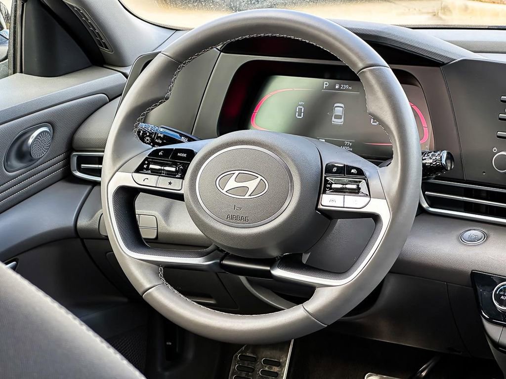 Used 2025 Hyundai Elantra Sport w/ Cargo Package image 30