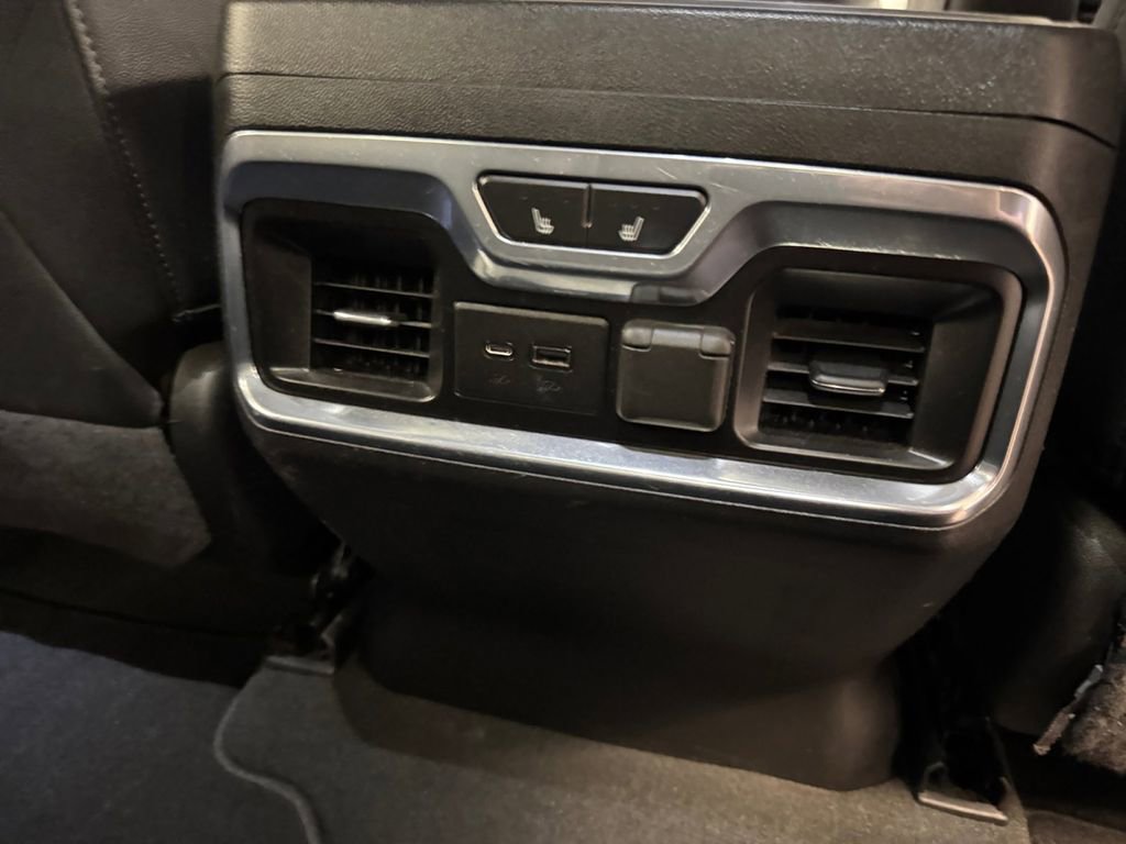 Used 2021 GMC Sierra 2500 SLT w/ SLT Premium Package image 23
