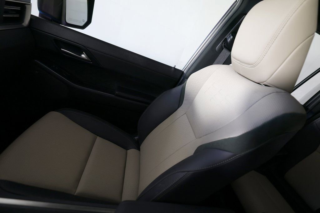 Used 2024 Lexus GX 550 AWD/4WD image 35