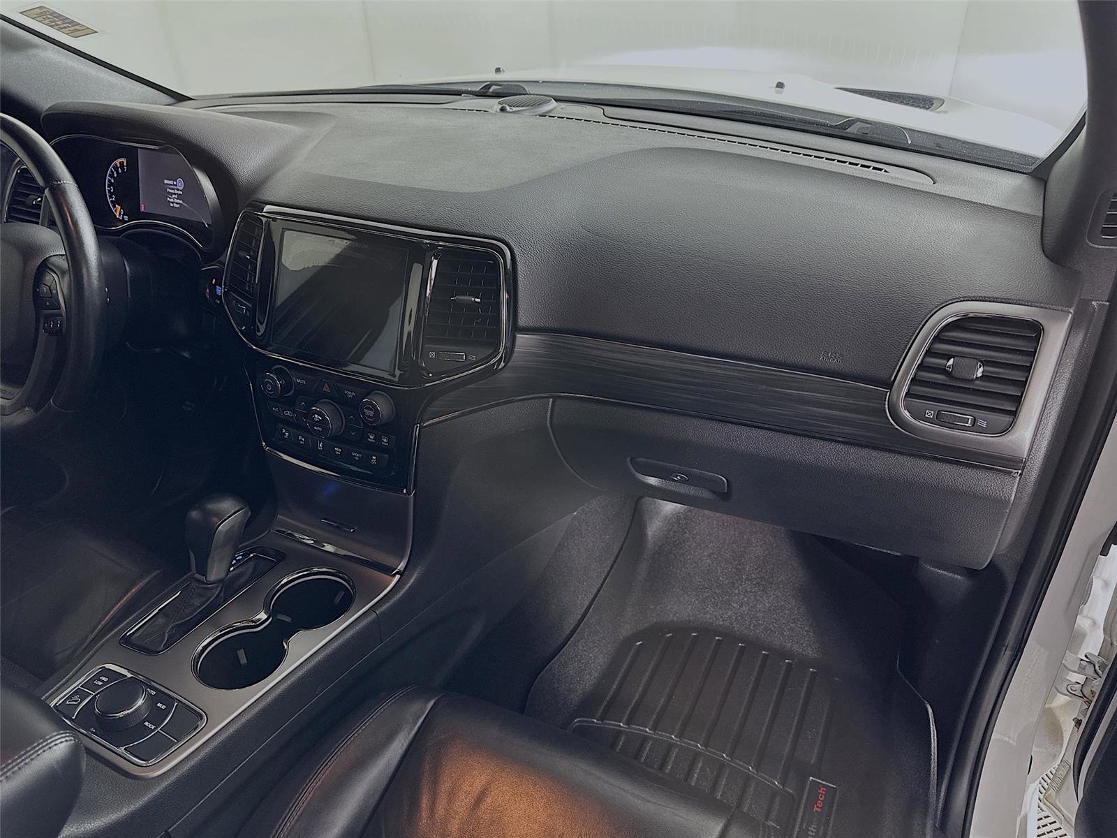 Used 2019 Jeep Grand Cherokee Limited X image 29