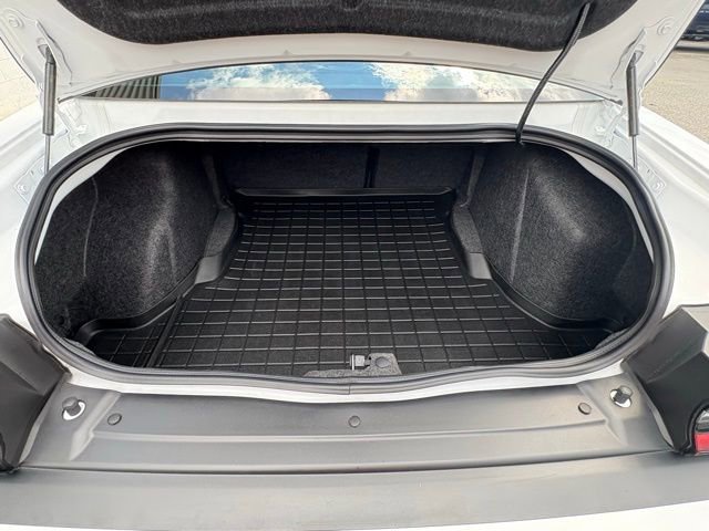 Used 2023 Dodge Challenger R/T w/ T/A Package image 31