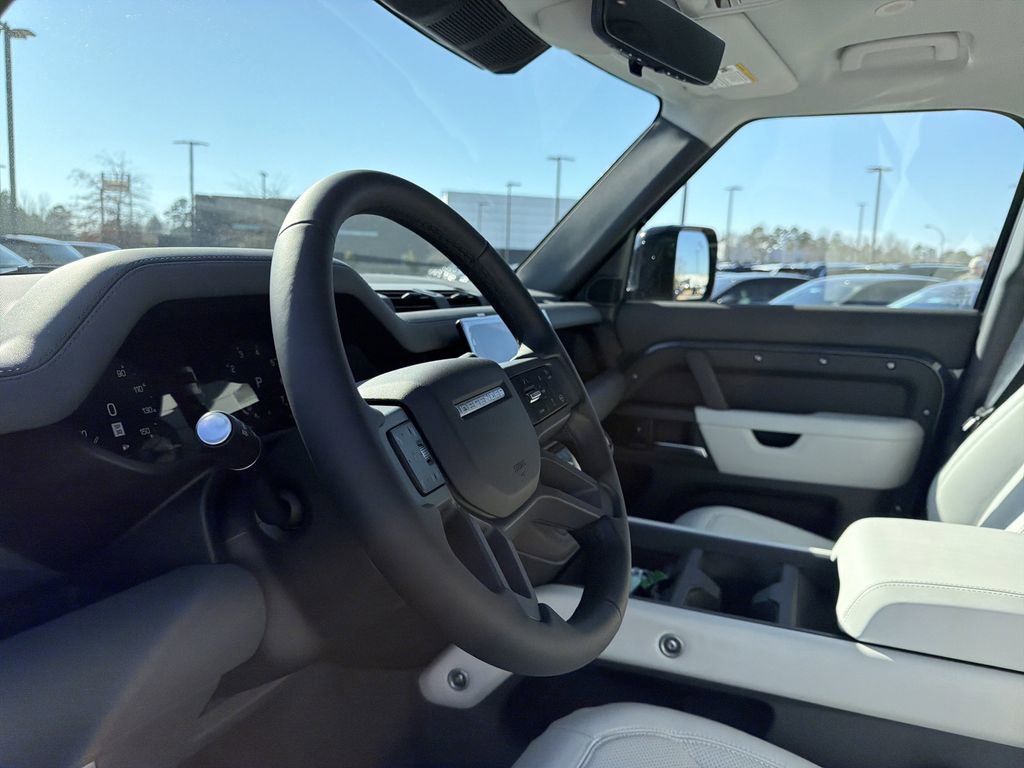 New 2026 Land Rover Defender 110 X-Dynamic SE image 11