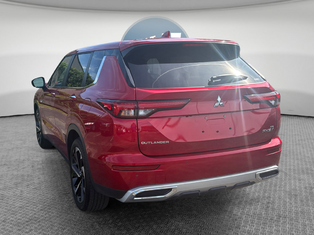 Used 2025 Mitsubishi Outlander SE AWD/4WD image 6