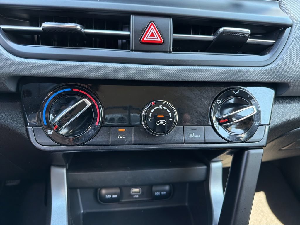Certified 2025 Kia Seltos LX AWD/4WD image 12