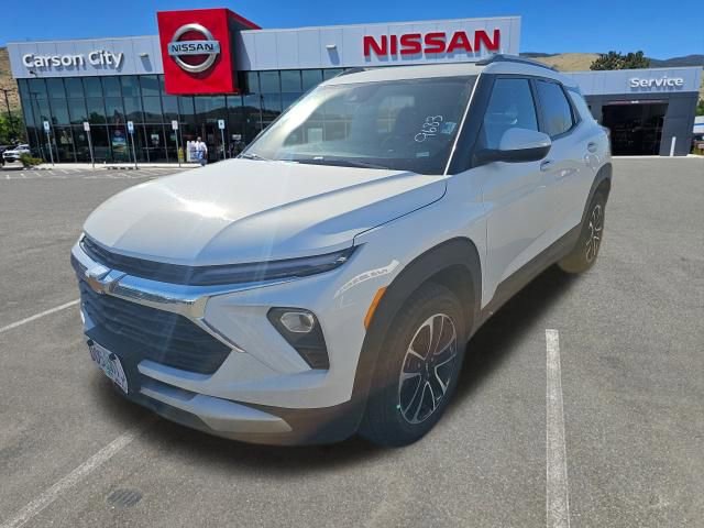 Used 2025 Chevrolet TrailBlazer LT image 3