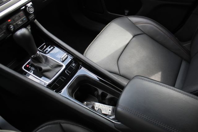 Used 2024 Jeep Compass Limited w/ Elite Group image 24