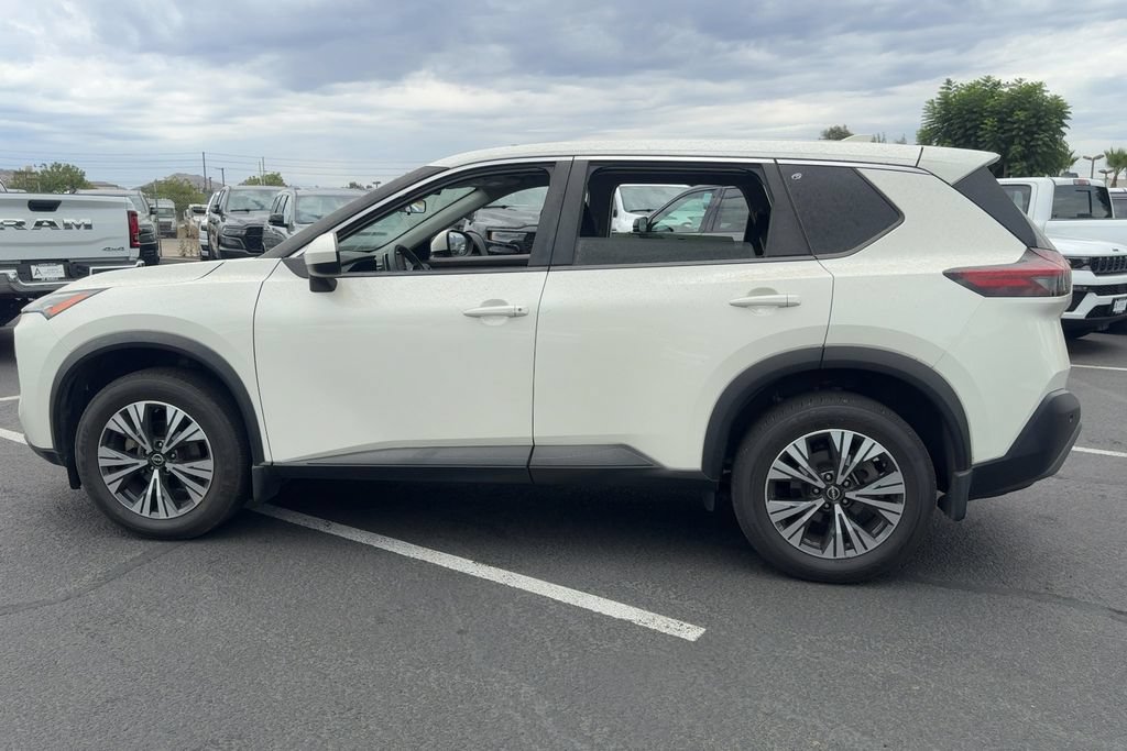 Used 2023 Nissan Rogue SV FWD image 9