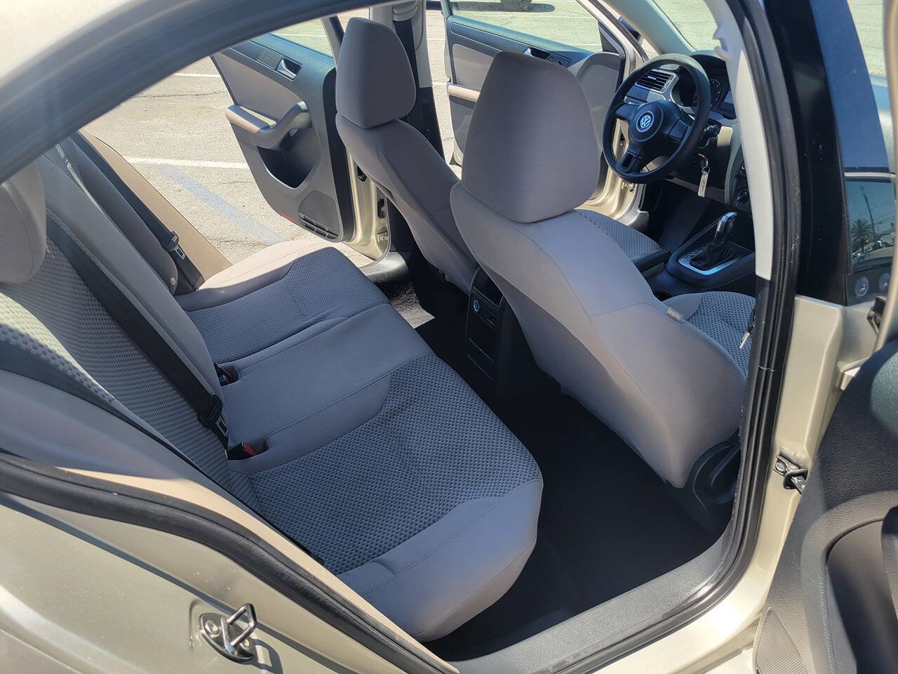 Used 2014 Volkswagen Jetta S FWD image 19