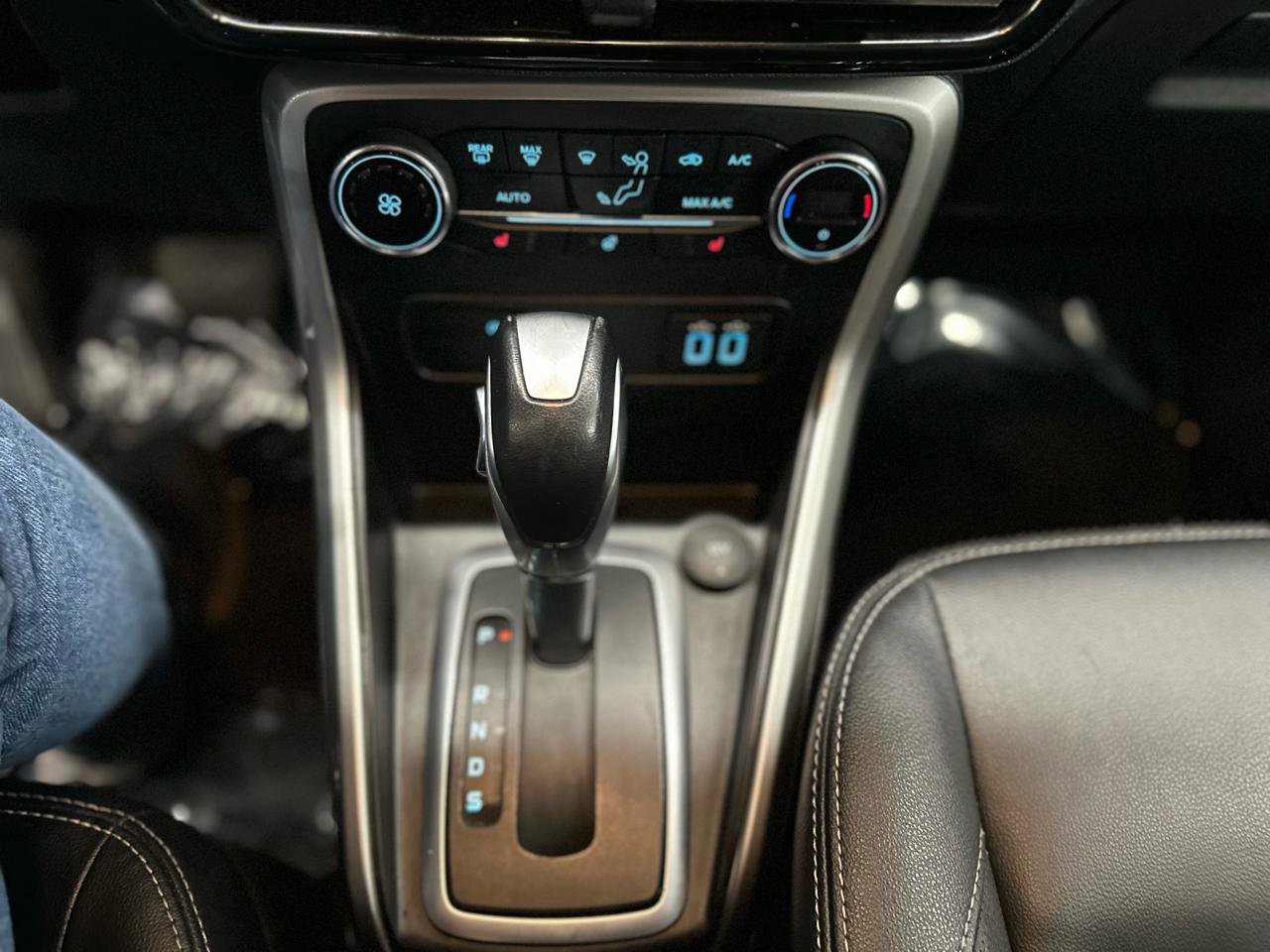 Used 2019 Ford EcoSport Titanium FWD image 21